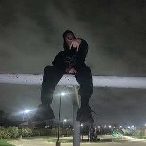 Meet your Posher, Cameron